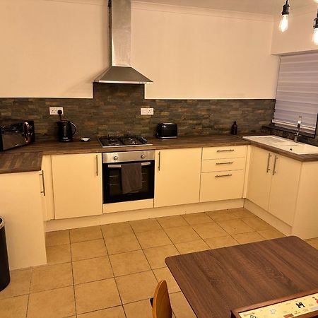 Stylish Miners Cottage, Treorchy, Rhondda Treorky Экстерьер фото