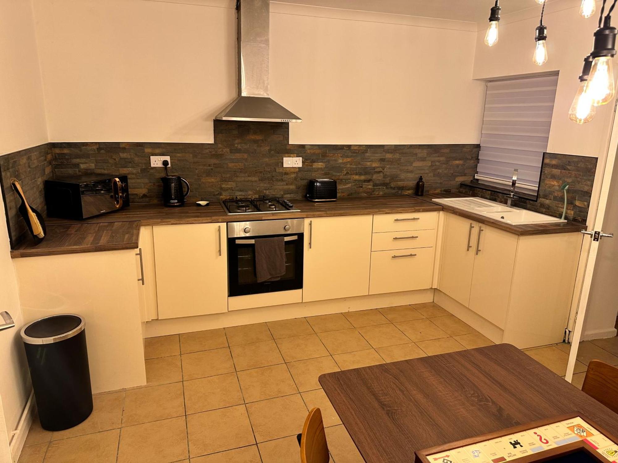 Stylish Miners Cottage, Treorchy, Rhondda Treorky Экстерьер фото