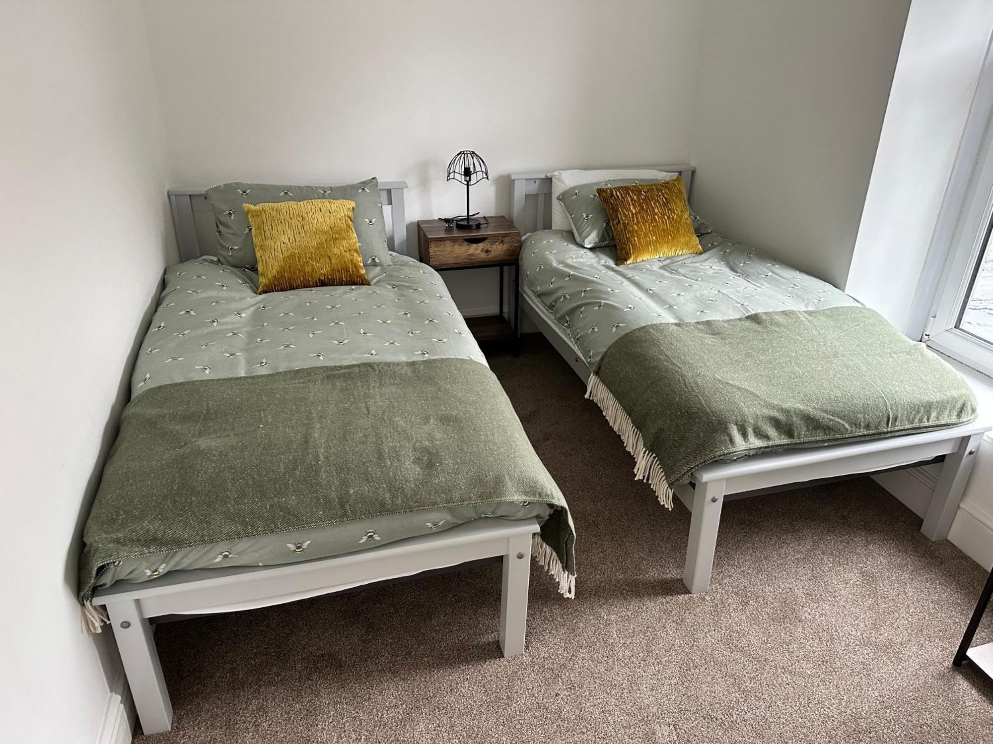 Stylish Miners Cottage, Treorchy, Rhondda Treorky Экстерьер фото
