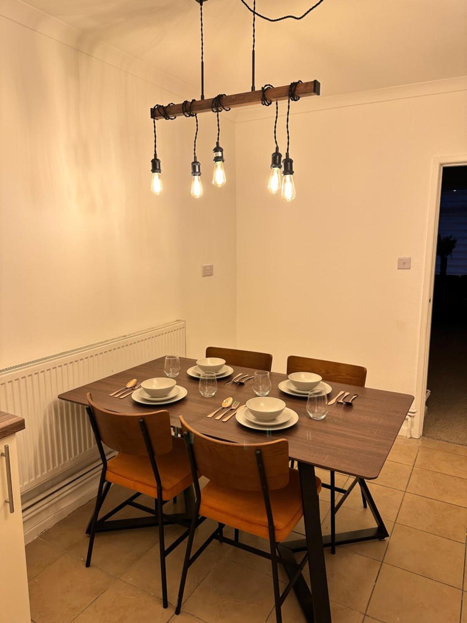 Stylish Miners Cottage, Treorchy, Rhondda Treorky Экстерьер фото